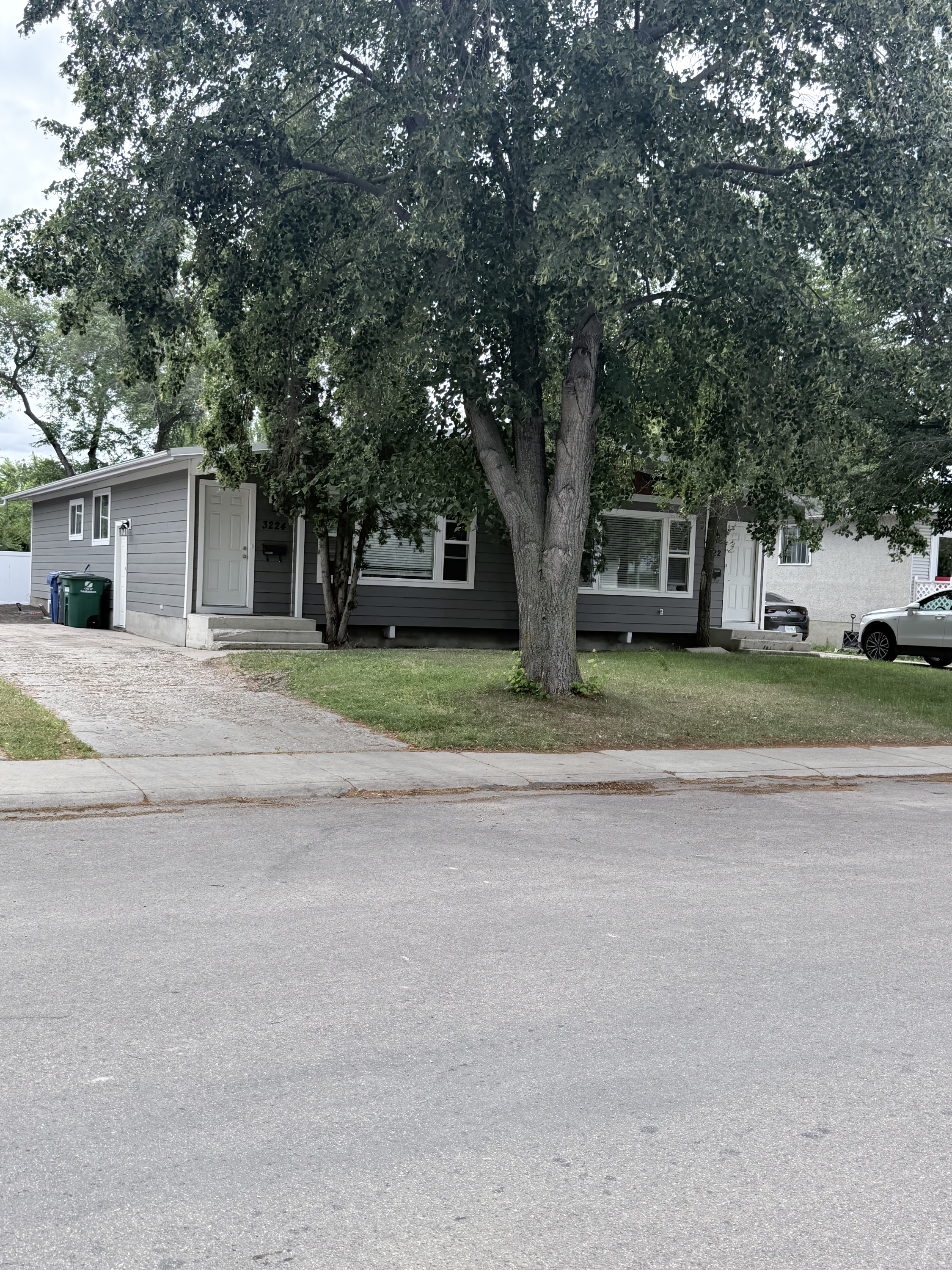 3222 McGill Street