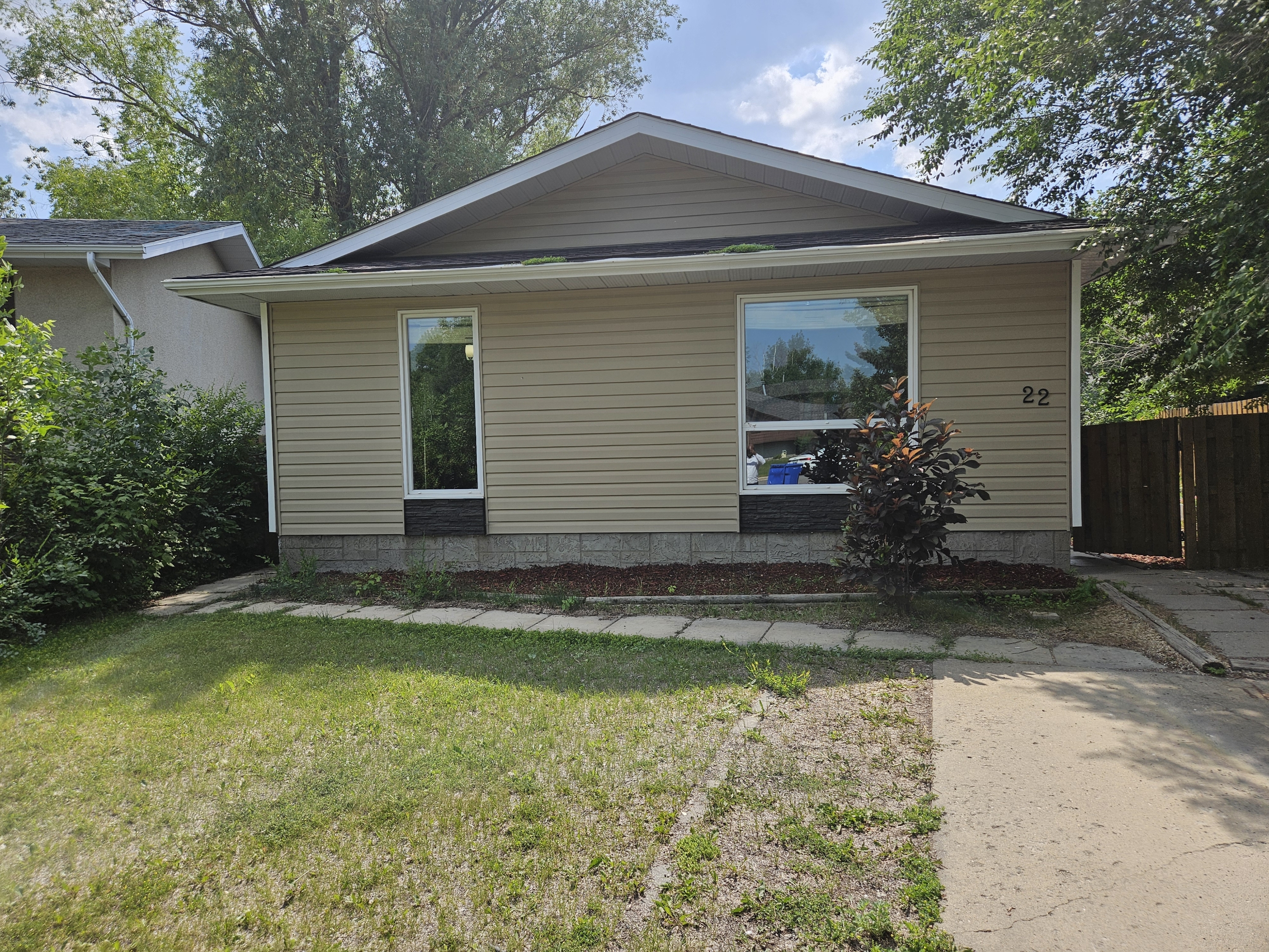 22 Hyland Crescent