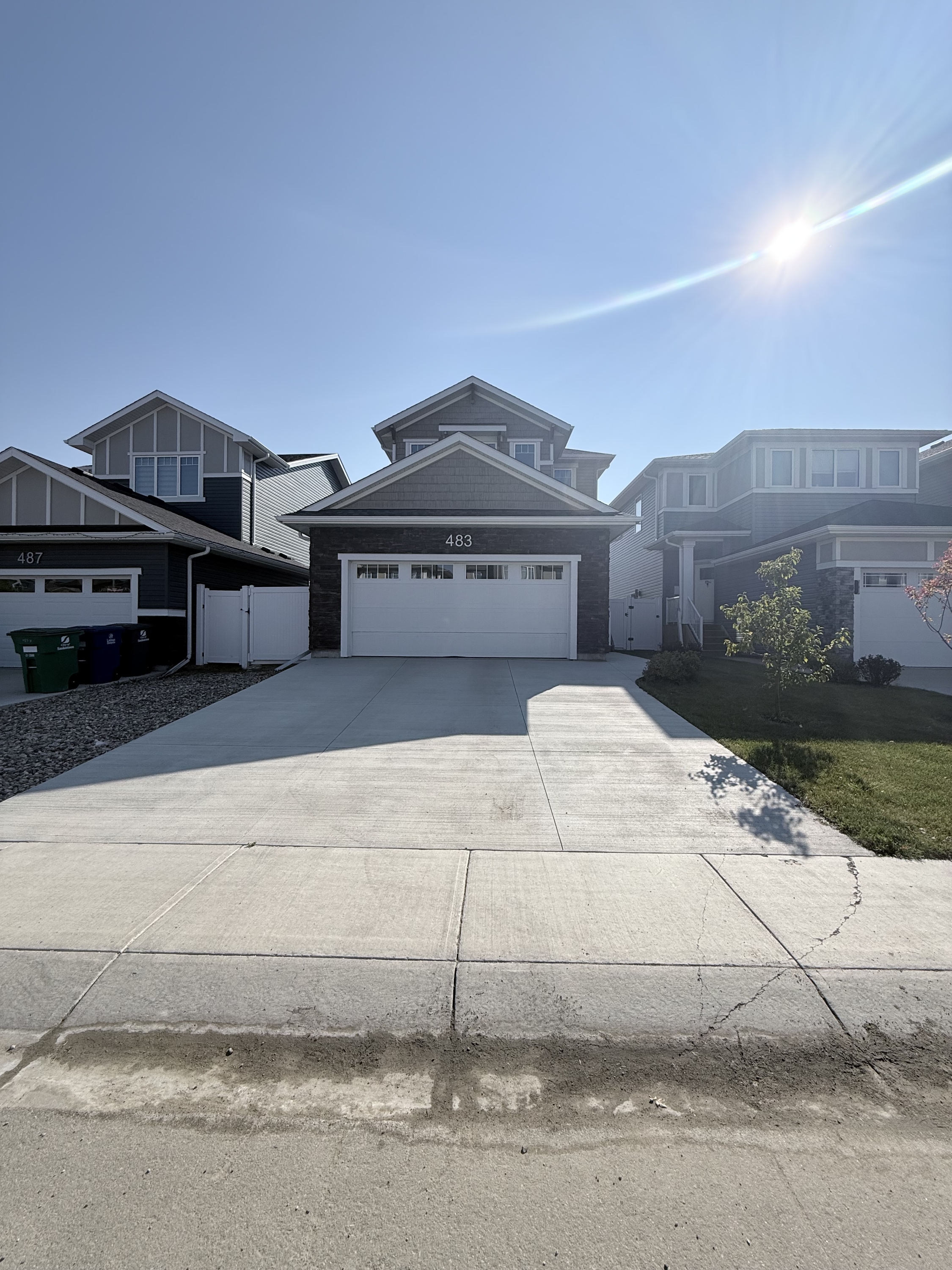 438 Schmeiser Bend