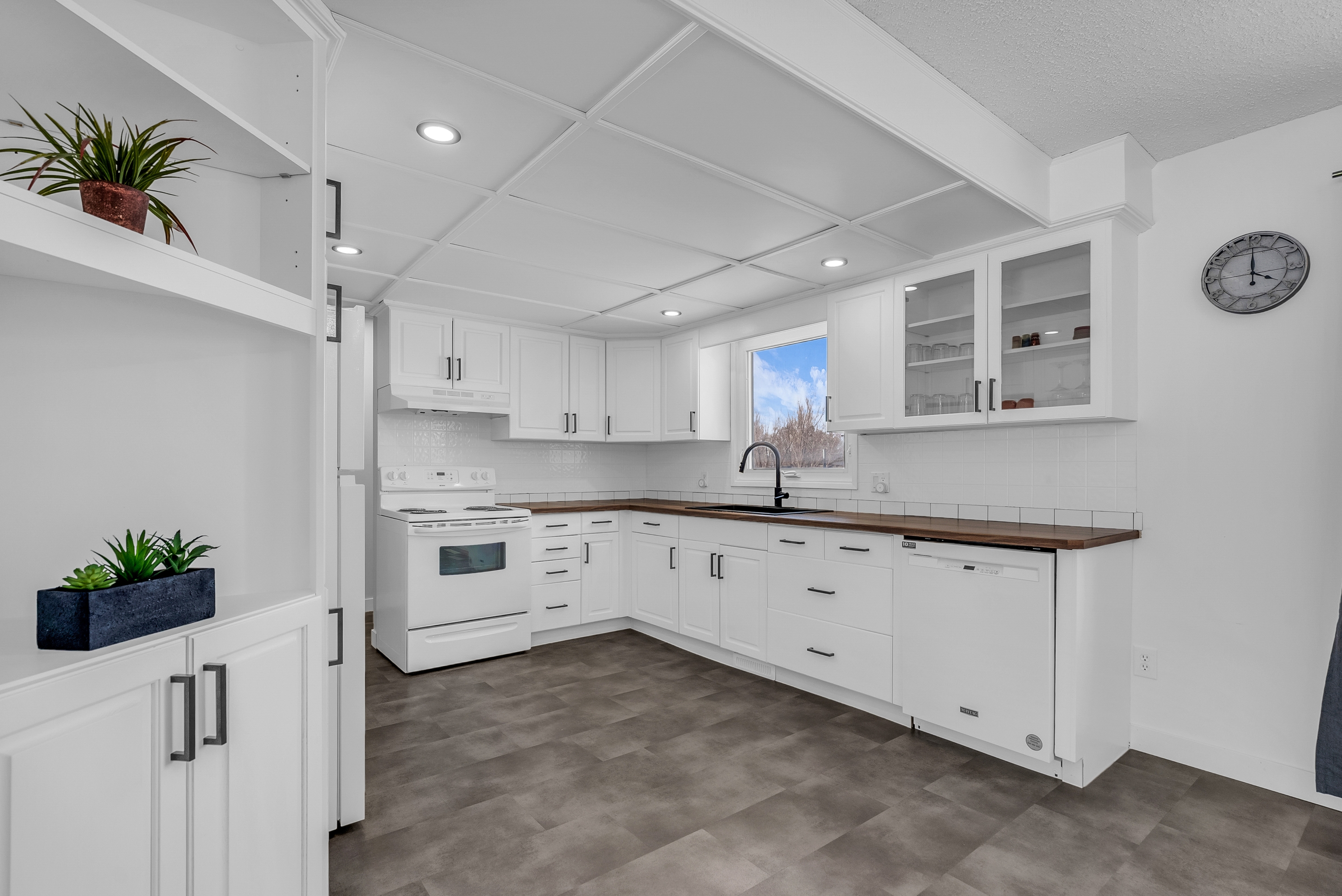 242 Carleton Drive