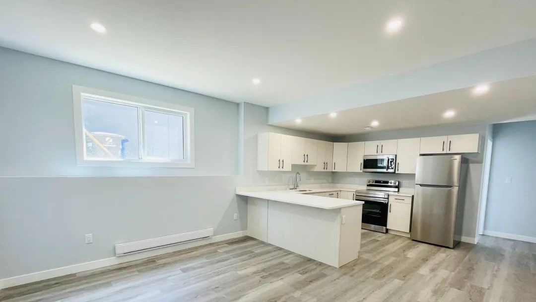 224 Hamm Crescent - B